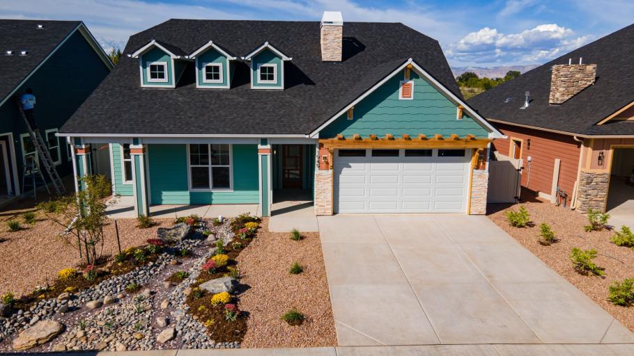 larkspur_Front elevation